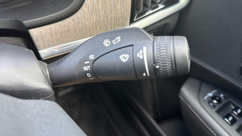 Volvo S90 2.0 T8 Recharge PHEV Inscription 4dr AWD Auto Saloon
